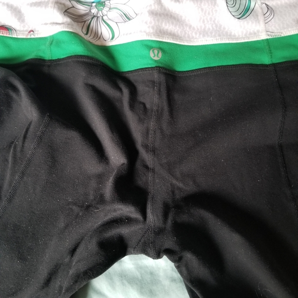Lululemon pants - Picture 10 of 10